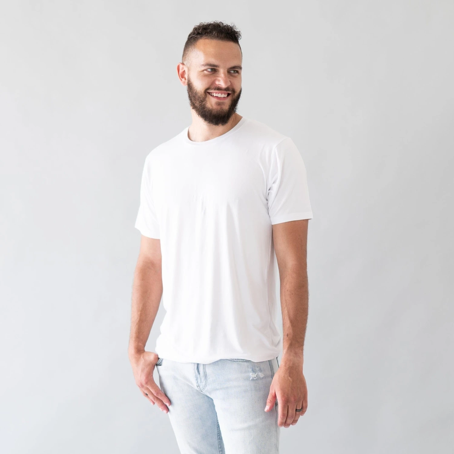 Men's Crew Neck Tee In Snow 3 Men's Crew Neck Tee In Snow