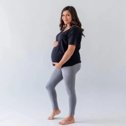 Women’s Relaxed Fit V-Neck In Midnight 7 Women’s Relaxed Fit V-Neck In Midnight -Kyte Baby kyte baby women s v neck women s relaxed fit v neck in midnight 30011045773423